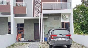 Gambar 2 Rumah 2 Lantai Dalam Cluster Eksklusif One Gate Security System Di Mancasan, Ambarketawang, Gamping, Sleman. Barata Kampus Umy. Strategis