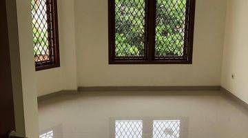 Gambar 4 Dijual Rumah cantik 2 Lantai Taman Royal 1 Tangerang