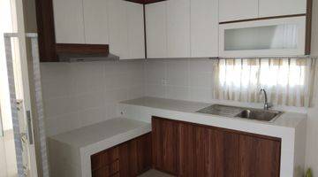 Gambar 2 Apartemen Rainbow Spring Condovillas