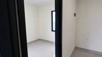 Gambar 5 Rumah Hook  Cluster Leonora, Symphonia - Gading Serpong