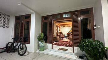 Gambar 4 RUMAH ETNIK 3 LANTAI & SEMI FURNISHED SIAP HUNI