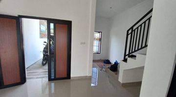 Gambar 5 Rumah 2 Lt Siap Renov 7 Menit ke Depok Town Center Dibantu KPR J-28248