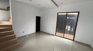 Gambar 3 Rumah Modern Siap Renov Hadap Utara 15 Mnt ke Paradise Walk Serpong J25954