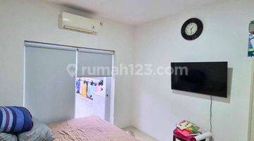 Gambar 1 Jual Cepat Rumah 2 Lantai di Florence Pik Rumah Rapih Rm242