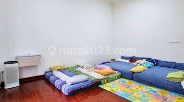 Gambar 4 Jual Cepat Rumah 2 Lantai di Florence Pik Rumah Rapih Rm242