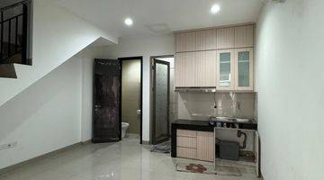 Gambar 2 Disewakan Rumah Pik 2 4,5x10m2 3 Lantai Semi Furnished