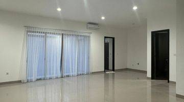 Gambar 2 Disewakan Rumah Pik 2 10x25m2 Semi Furnished