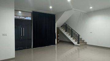 Gambar 3 Disewakan Rumah Pik 2 10x25m2 Semi Furnished