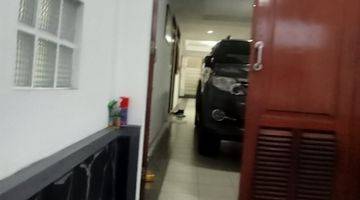 Gambar 2 Rumah minimalis siap huni di Jakarta barat 