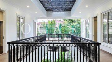 Gambar 3  Modern Beautiful House Menteng Big Garden