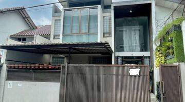 Gambar 1 Jarang Ada,, Rumah Minimalis 2 Lantai Semi Furnished di Paledang Lengkong 