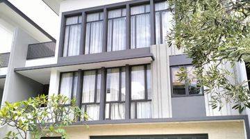 Gambar 3 Rumah Mewah Exclusive Furnished di Lakewood, Nava Park Bsd