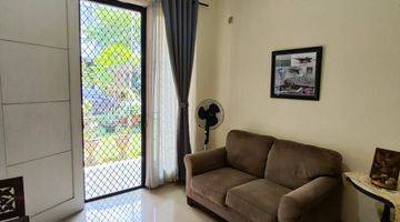 Gambar 4 Rumah Bagus 2 lt Rp 2,15 M Jatibening Bekasi