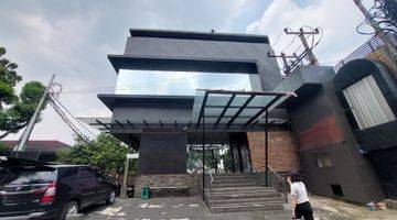 Gambar 2 DIJUAL
Mini Building 40 m
Area Kemang Jaksel