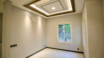 Gambar 1 Dijual Rumah Hoek 2 Lantai di The Spring, Grisea, Gading Serpong