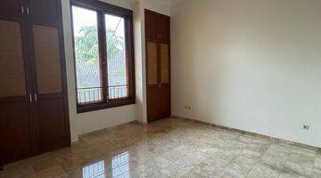 Gambar 3 For Rent Luxury House Kemang