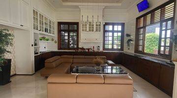 Gambar 1 Rumah Mewah Furnished di Pantai Indah Kapuk, Jakarta Utara