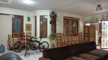 Gambar 2 Dijual Cepat Rumah Cocok Untuk Showroom Di Jl. Laswi  Bandung Shm