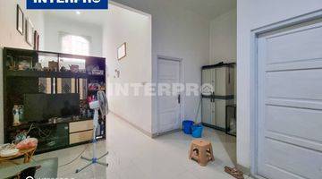 Gambar 3 Rumah Minimalis Taman Ratu Luas Tanah 180m2 SHM