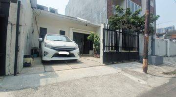 Gambar 4  Rumah Di Jl.Mpr Cipete Jakarta Selatan Row Jalan Lebar