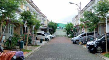 Gambar 3 Rumah 2 Lantai Bagus Unfurnished SHM di Jl. Gading Serpong Boulevard, Tangerang