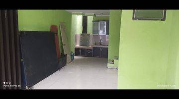 Gambar 2 Disewa rumah 2 Lantai di daerah kalideres 