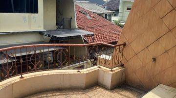 Gambar 5 JUAL Murah RUMAH 3 Lantai Bagus di kelapa gading