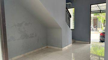 Gambar 3 Rumah 2 Lantai, Graha Raya Cluster Viola Residence, Bintaro