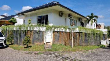 Gambar 1 Dijual Rumah 2 Lantai Bagus di Candi Golf