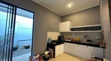 Gambar 1  Rumah Semi Furnished Bagus di jln asia, Green Lake City