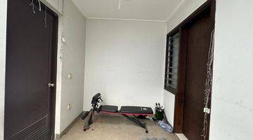 Gambar 2  Rumah Semi Furnished Bagus di jln asia, Green Lake City