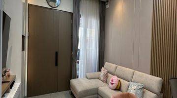 Gambar 4  Rumah 3 Lantai Furnished Bagus di puri 11, Cipondoh