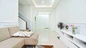 Gambar 4 Rumah SHM 3 Lt Ready Furnished 15 menit ke ITC BSD Siap KPR J19666