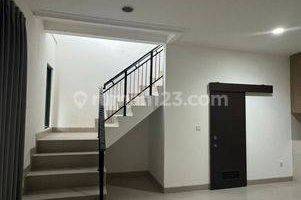 Gambar 5 Rumah 2 Lantai Bagus Semi Furnished di Jl. Marina Raya No.1, Jakarta Utara