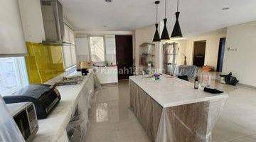 Gambar 1 Dijual Rumah Pik Luas 285m, 3 Lantai, Furnished, Bagus Siap Huni