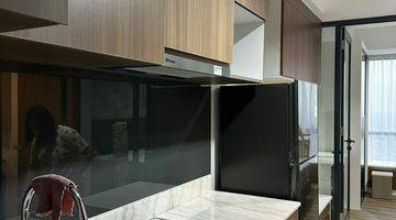 Gambar 3 Apartemen  The Smith