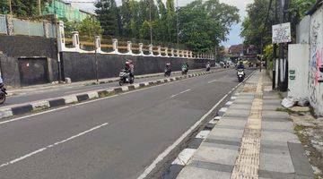 Gambar 5 Rumah Mainroad Sayap Dago Riau Kota Bandung