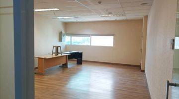 Gambar 1 Office Space Di Springhill Office Tower, Kemayoran