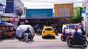 Gambar 4  Supermarket Dan Apotek  Jl Tipar Cakung, Semper Barat