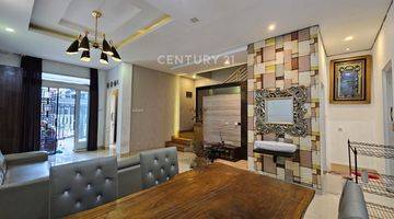 Gambar 1 Rumah Full Furnish Di Taman Modern Cakung Jakarta Timur 