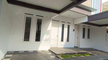 Gambar 1 Dijual Rumah baru cantik modern