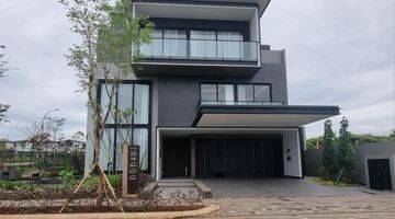 Gambar 1 Rumah Furnish Private pool Lift & Rooftop di Layton Navapark BSD