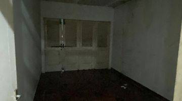 Gambar 5 Rumah Tua di Griya Loka Bsd Serpong Tangerang SHM