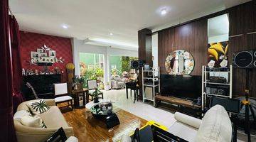 Gambar 1 Rumah 2,5 Lantai Geger Kalong Full Furnished