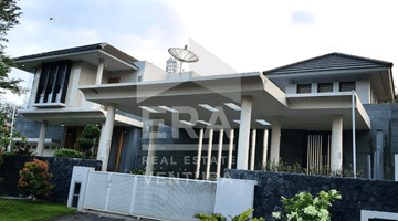 Gambar 2 Rumah Mewah Semi Furnished Di Perum Araya, Ada Kolam Renang