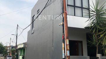 Gambar 5 Rumah Bangunan Baru Full Furnished Nempel Bintaro 