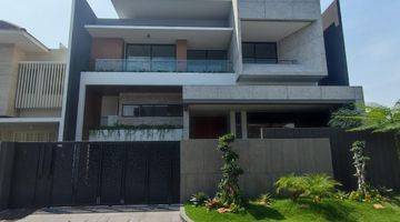 Gambar 1 Rumah Baru Gress Split Level Pakuwon Indah