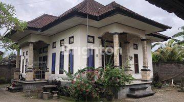 Gambar 1 Rumah Style Bali Dibawah 1 M Dilahan 400 M² Di Desa Dauhwaru Jembrana Bali