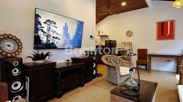 Gambar 3 2 BEDROOMS VILLA AT JL PADANG LINJONG WITH RIVER VIEW