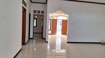 Gambar 4 For Rent Rumah Mewah Di Cipete Jakarta Selatan 